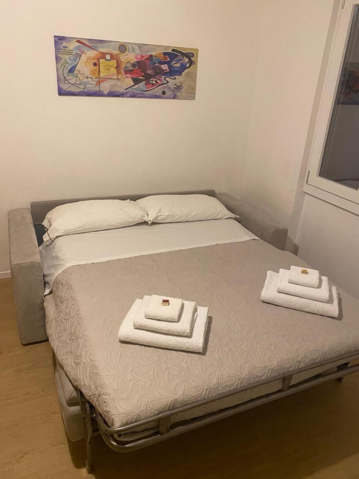 Appartamento In Villa Parabiago Buitenkant foto